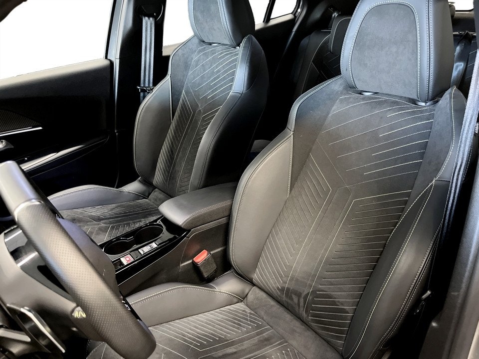 Peugeot 2008 GT 1.2 PT 130hk Aut 2024, kuva 6/10