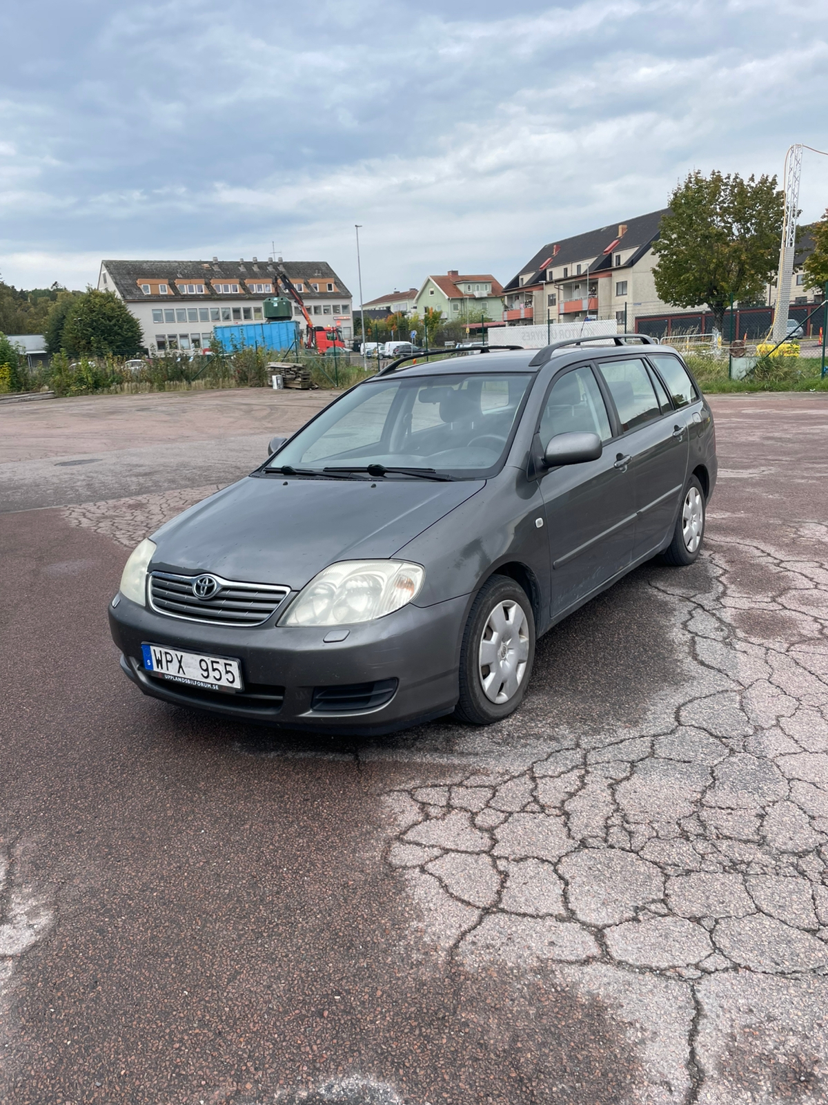 Toyota Corolla Kombi 1.6 VVT-i Manuell 2005, bild 2/10