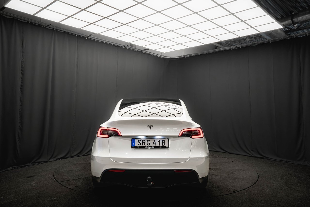 Tesla Model Y 2023, bild 7/10