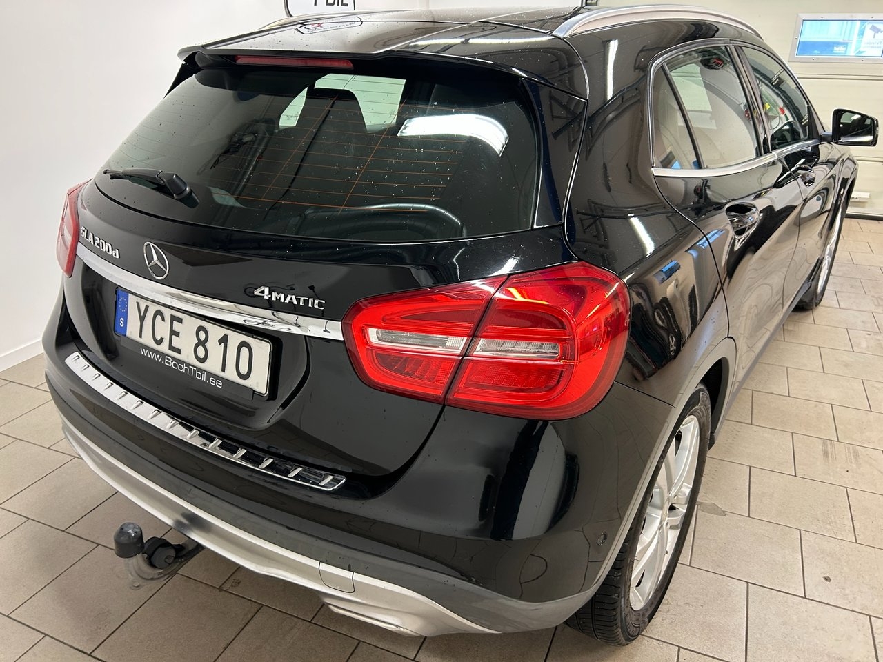 Mercedes-Benz GLA 2016, photo 4/10