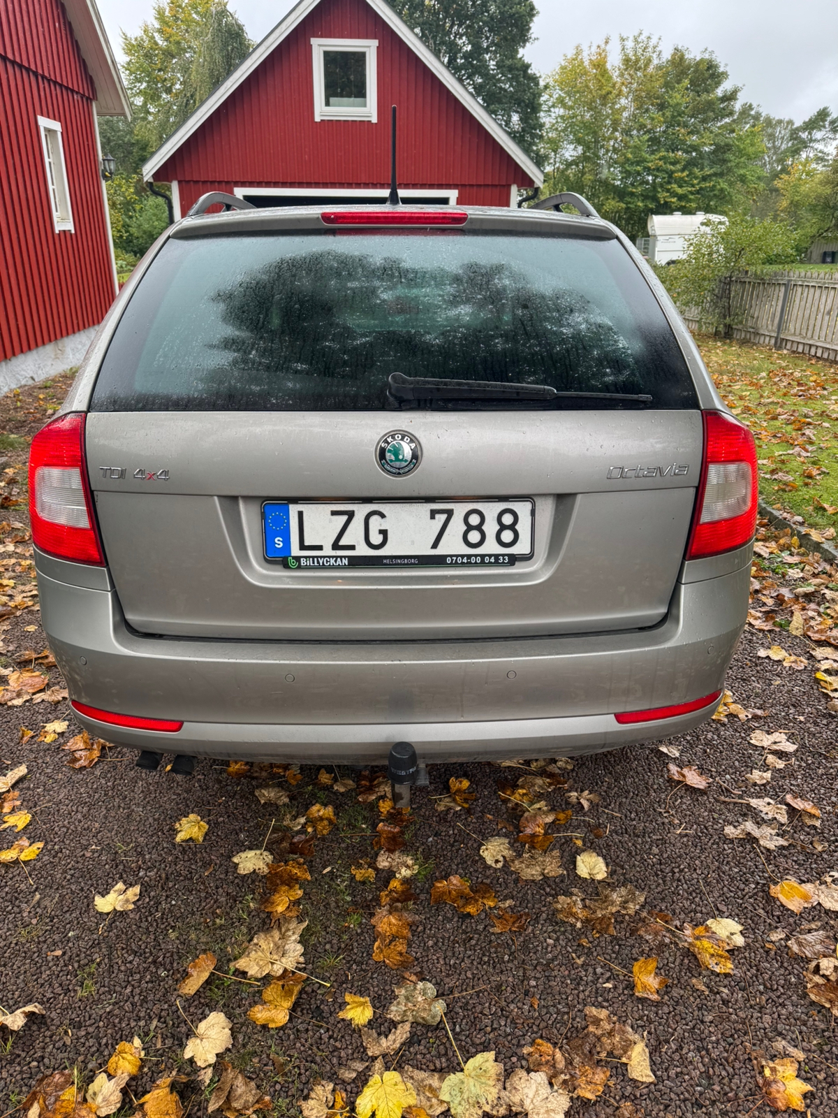 Skoda Octavia Kombi 1.6 TDI 4x4 Manuell 2012, bild 5/10