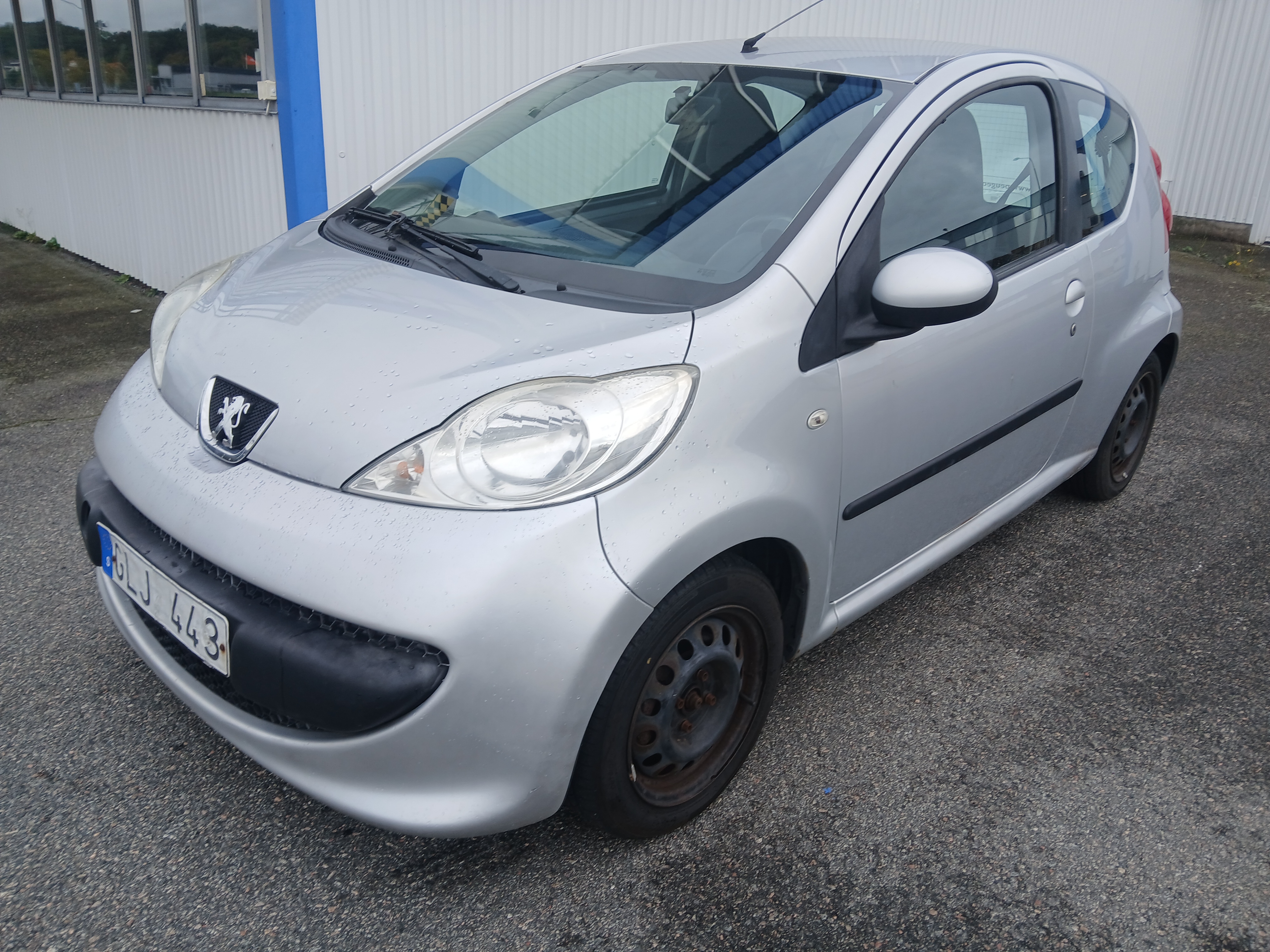 Peugeot 107 3-dörrar 1.0 2-Tronic 2008, bild 2/5