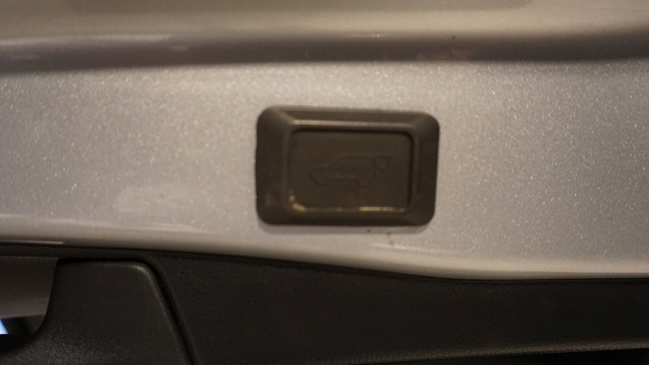 Toyota RAV4 2022, bild 6/10