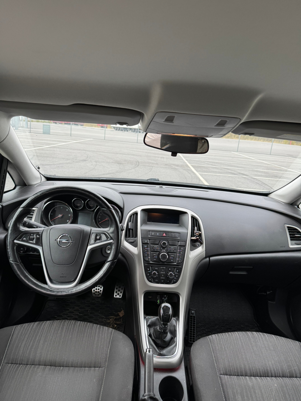 Opel Astra 1.7 CDTI Manuell 2012, photo 5/7