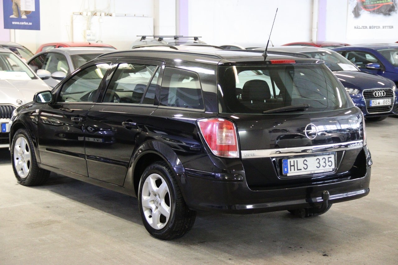 Opel Astra 2009, bild 5/10