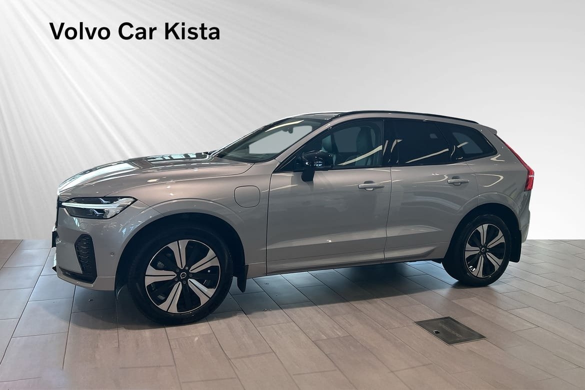 Volvo XC60 2025, photo 3/10