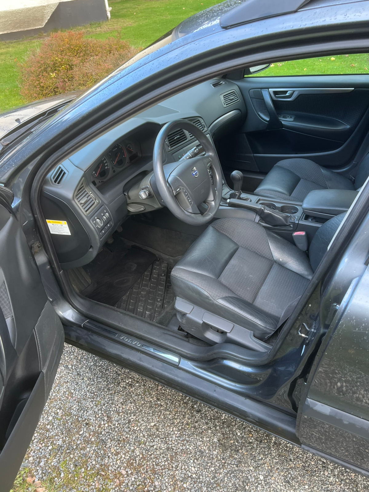 Volvo V70 2.4 Manuell 2003, bild 4/5