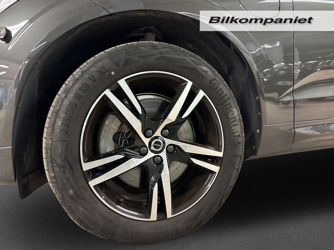 Volvo XC60 Recharge T6 R-Design 2022, photo 5/11