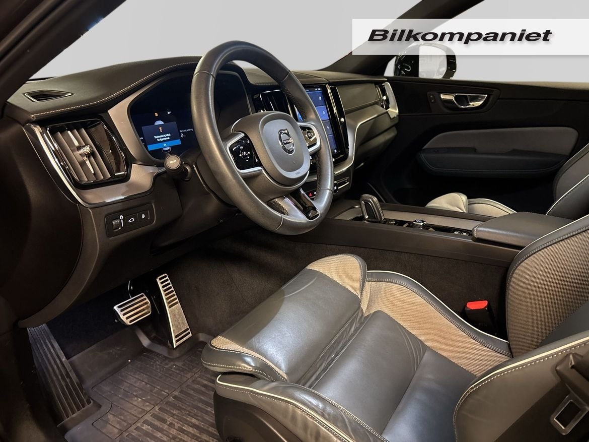 Volvo XC60 Recharge T6 R-Design 2022, photo 7/11