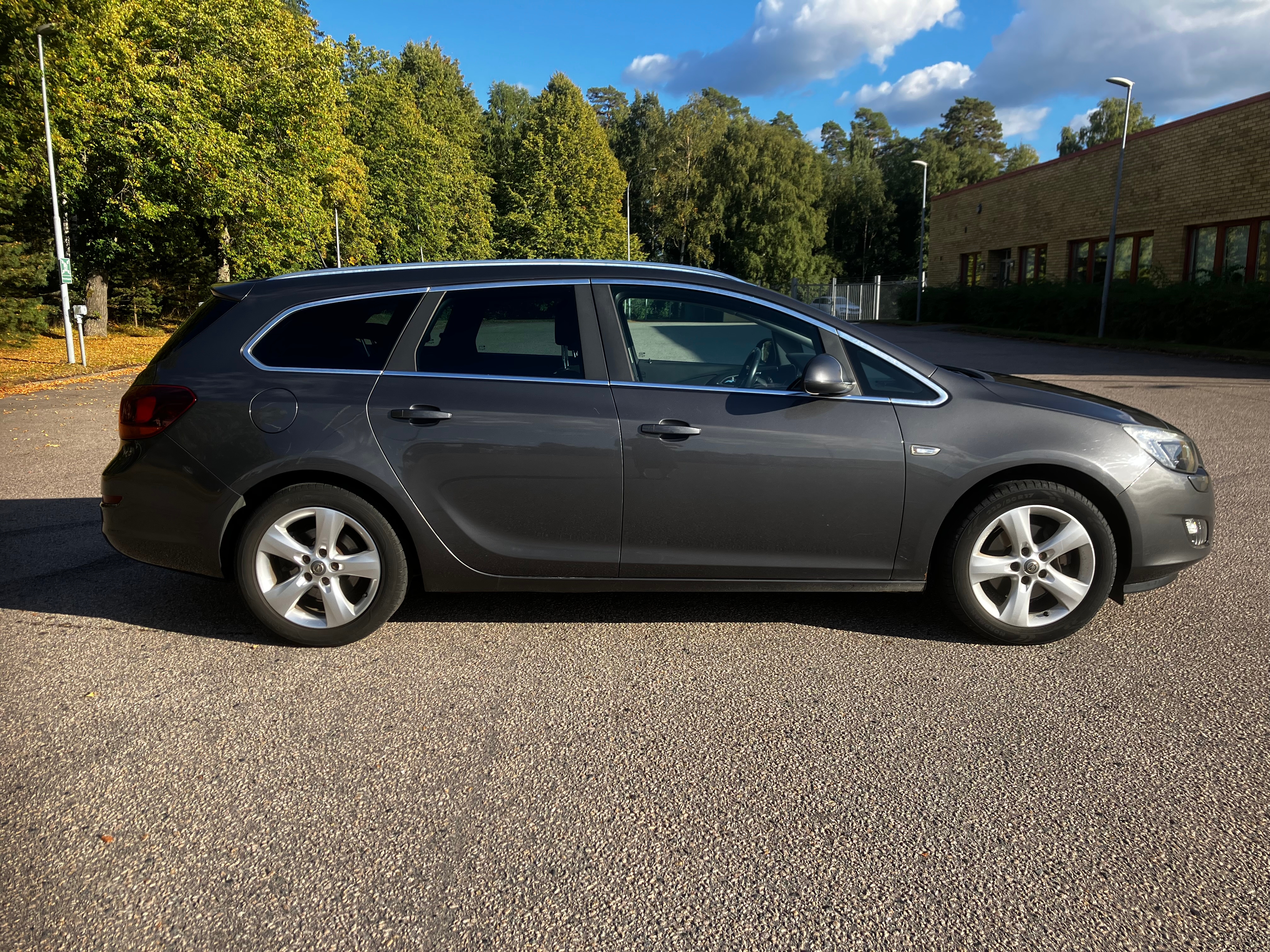 Opel Astra 2012, bild 4/10