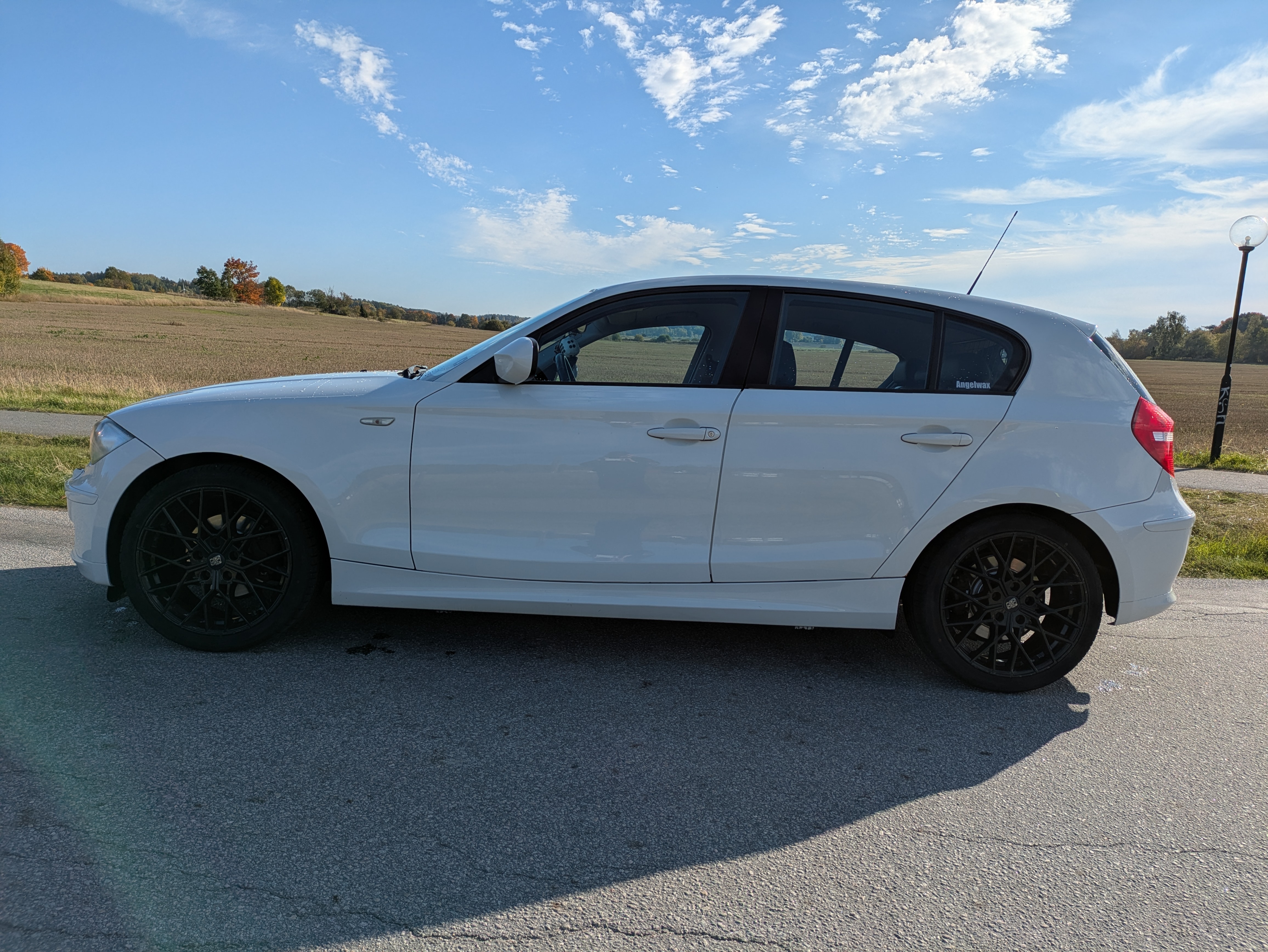 BMW 118 d 5-dörrars Manuell 2010, bild 3/8