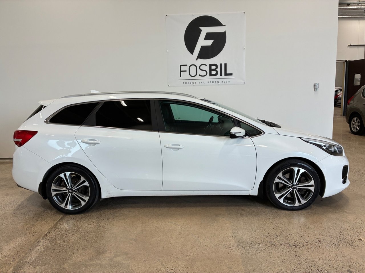 Kia Ceed sw 1.6 CRDi GT-Line Drag SoV 2018, bild 3/10