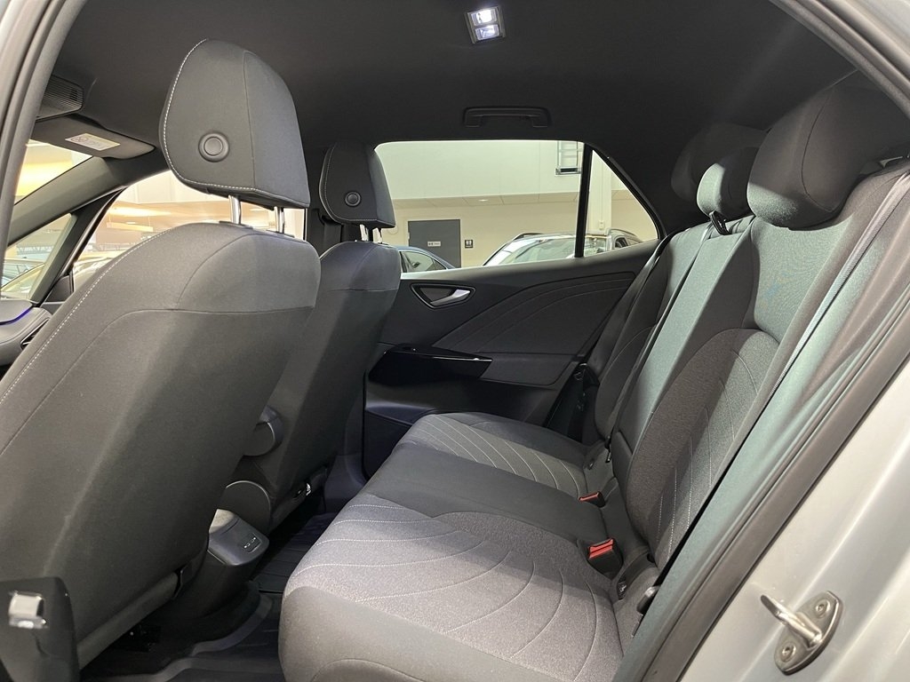 Volkswagen ID.3 2026, photo 7/10