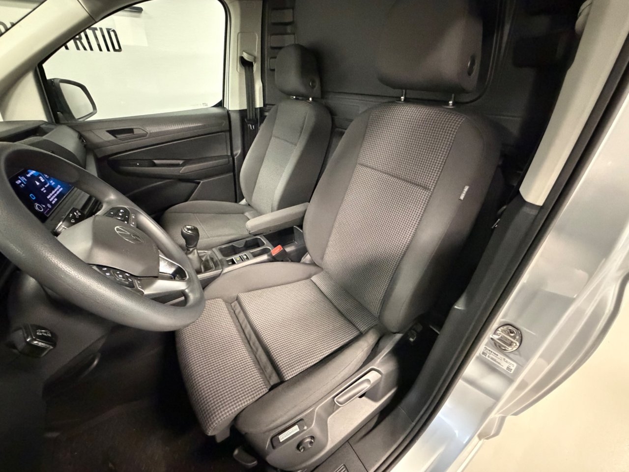 Volkswagen Caddy 2023, bild 6/10