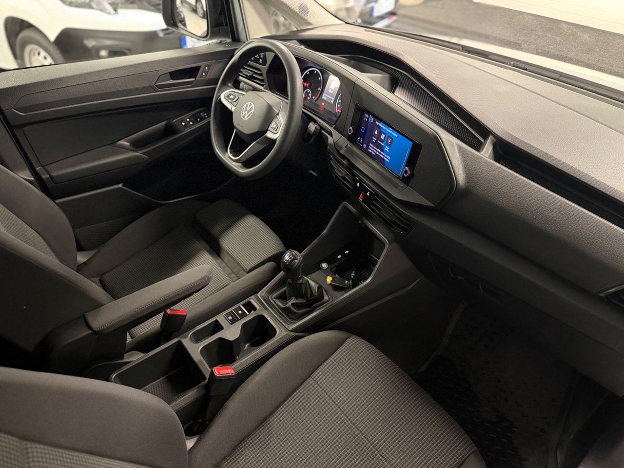 Volkswagen Caddy 2023, bild 7/10