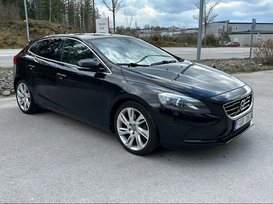Volvo V40