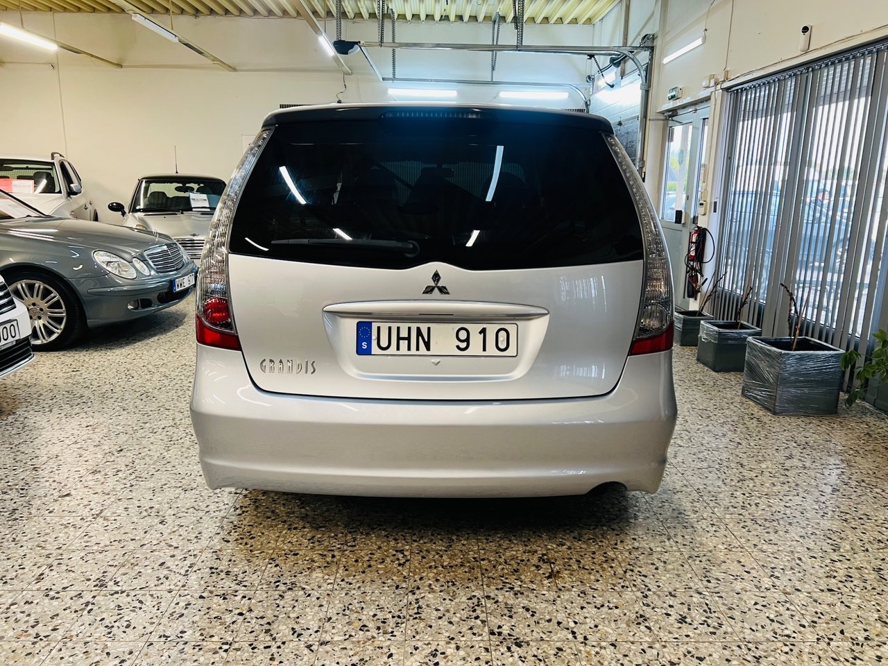Mitsubishi Grandis 2006, photo 5/10