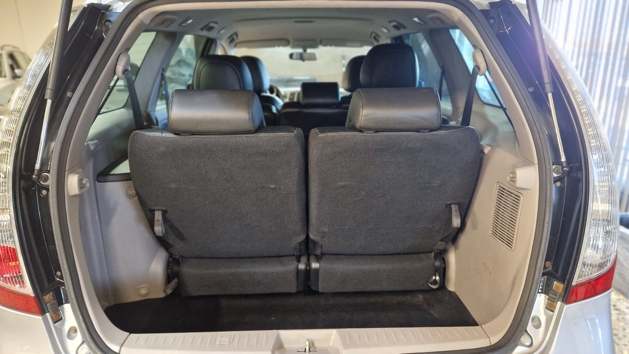 Mitsubishi Grandis 2006, photo 6/10