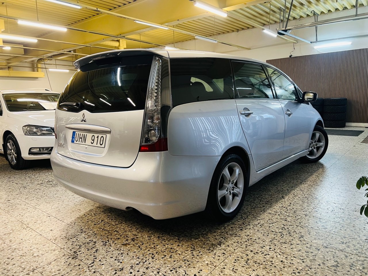 Mitsubishi Grandis 2006, photo 4/10