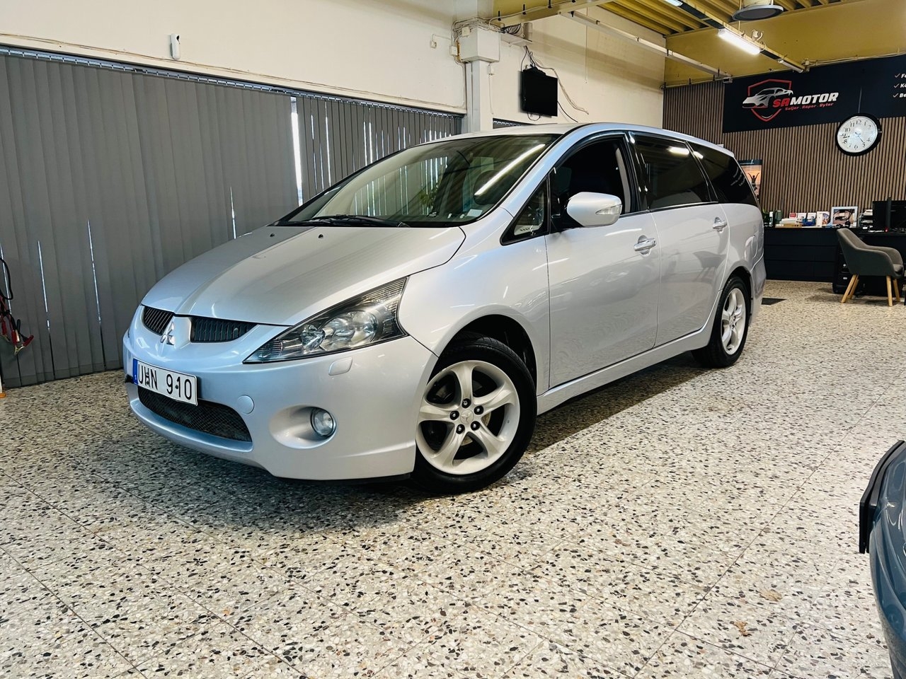 Mitsubishi Grandis
