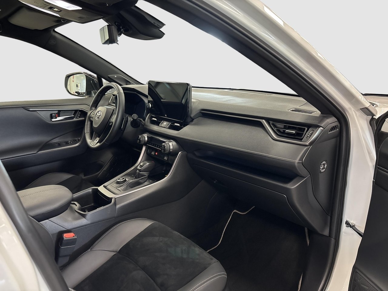 Toyota RAV4 2025, bild 6/10