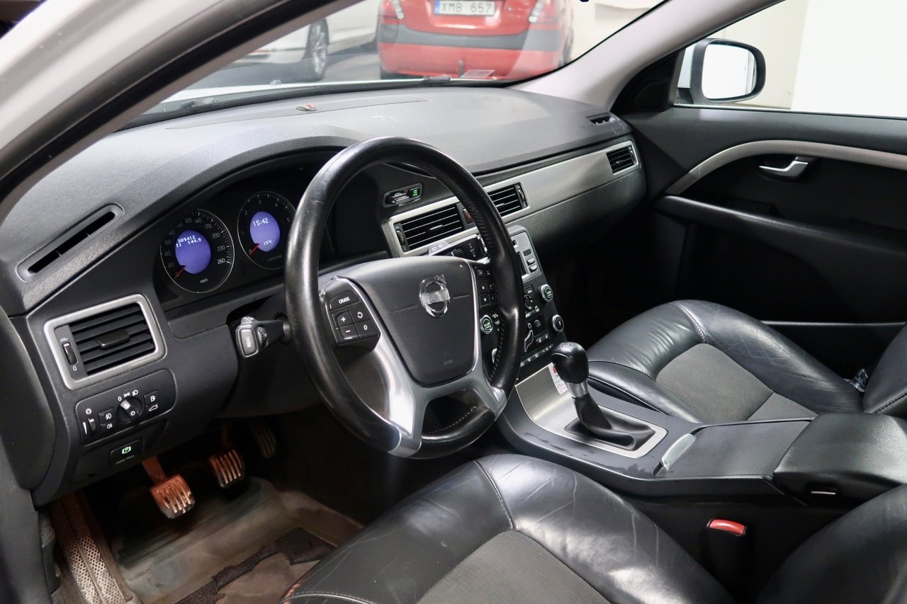 Volvo V70 2.4D Momentum 2010, bild 5/7