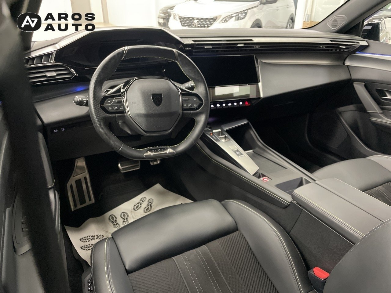 Peugeot 308 2023, photo 7/10