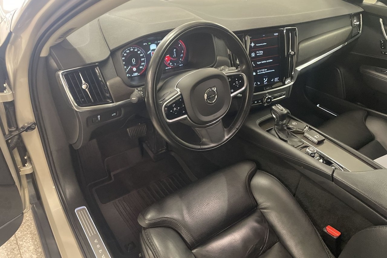 Volvo V90 Cross Country D4 AWD Pro/Drag 2019, bild 7/10