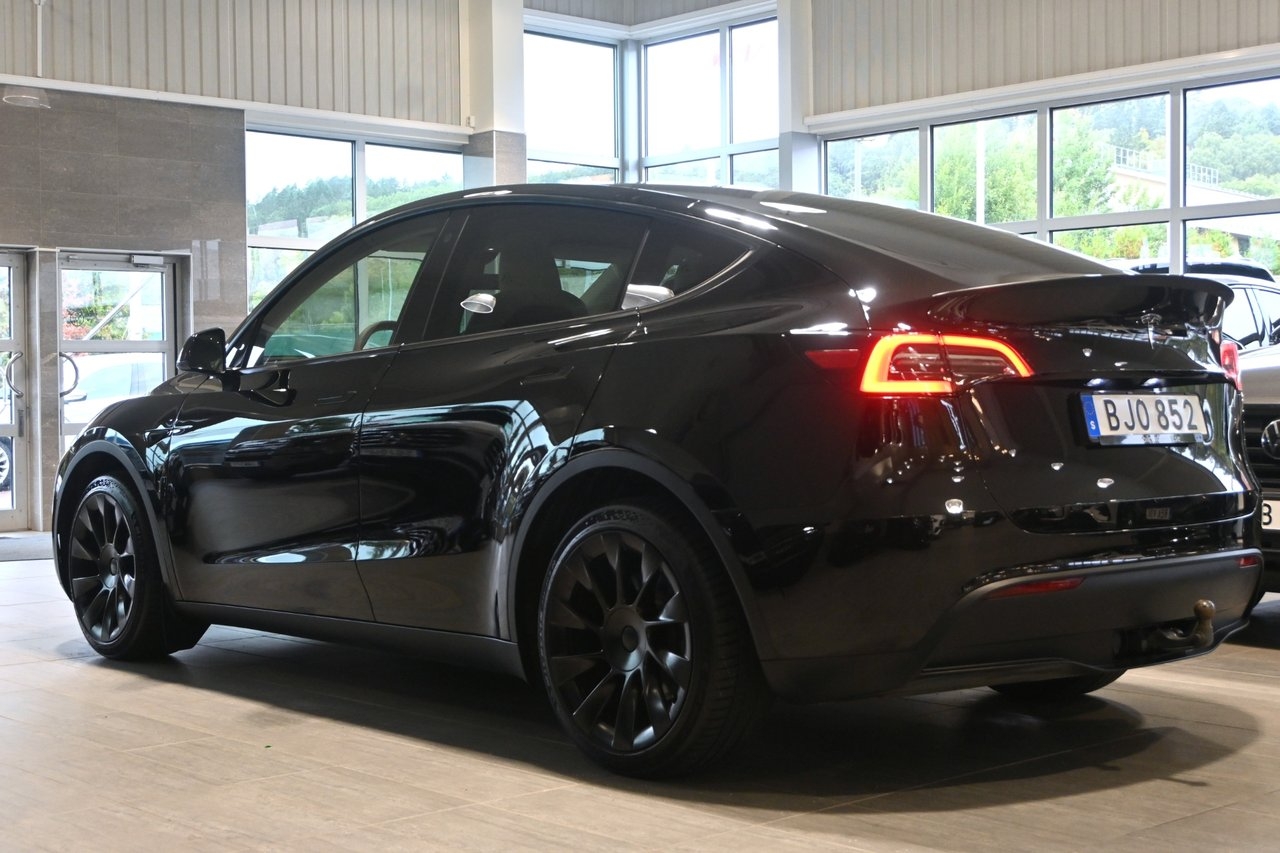 Tesla Model Y 2024, kuva 3/10