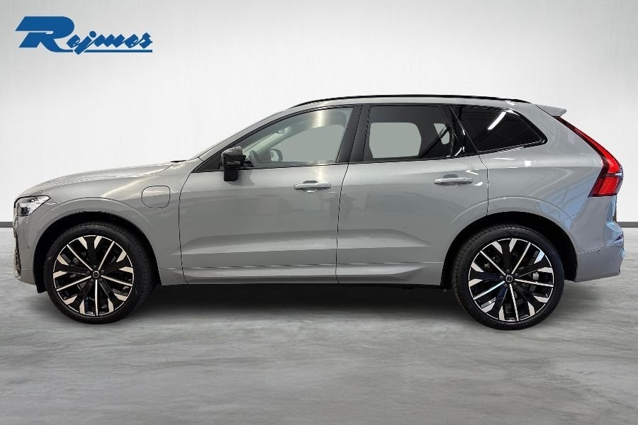 Volvo XC60 T6 Plus Dark Nordic Edition 2026, bild 2/10