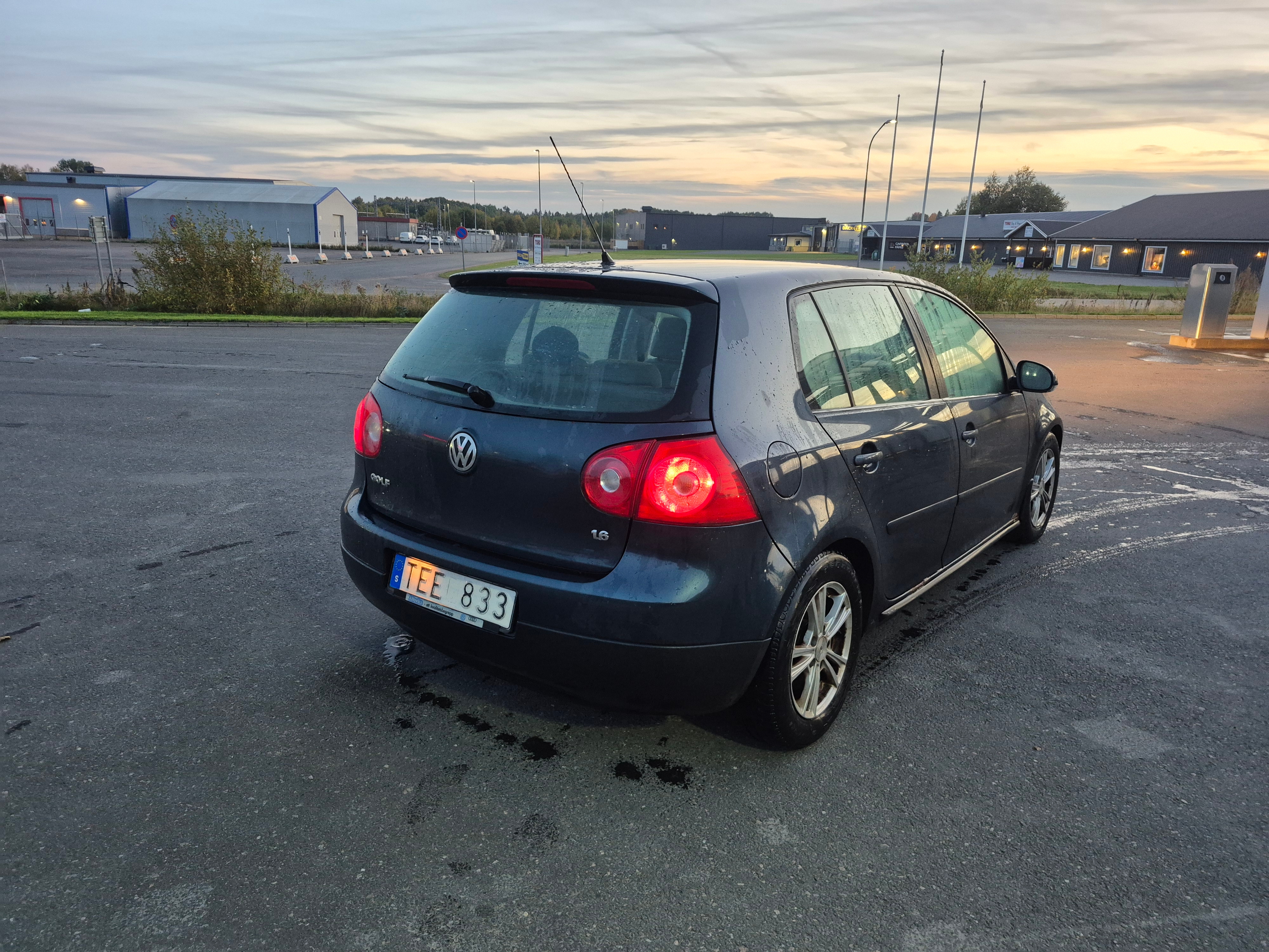 Volkswagen Golf V 1.6 2007, photo 3/5