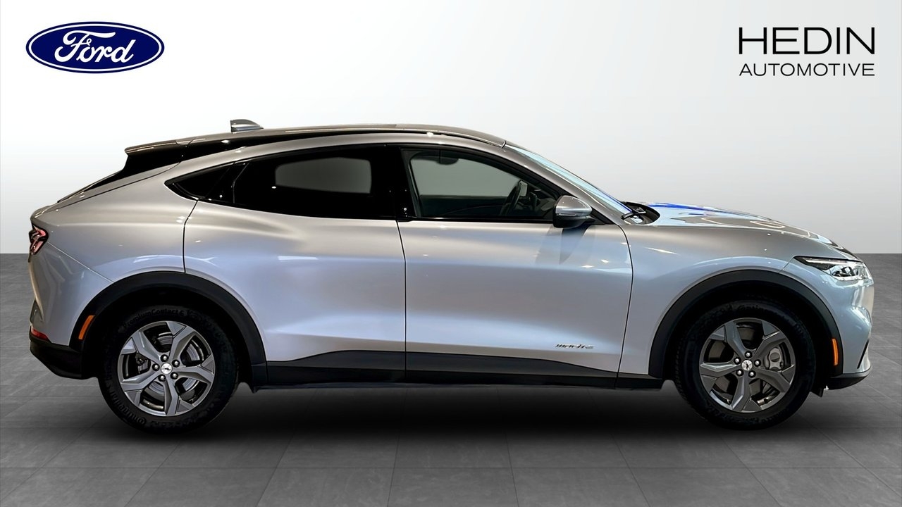 Ford Mustang Mach-E 2022, bild 6/9
