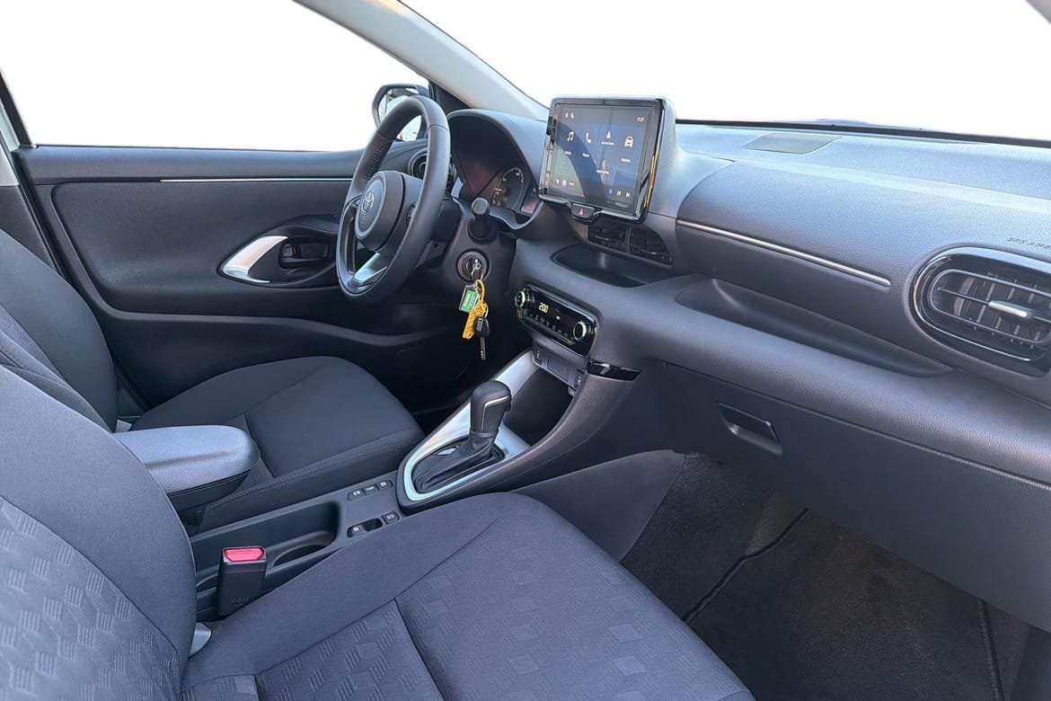 Toyota Yaris 2026, bild 7/10