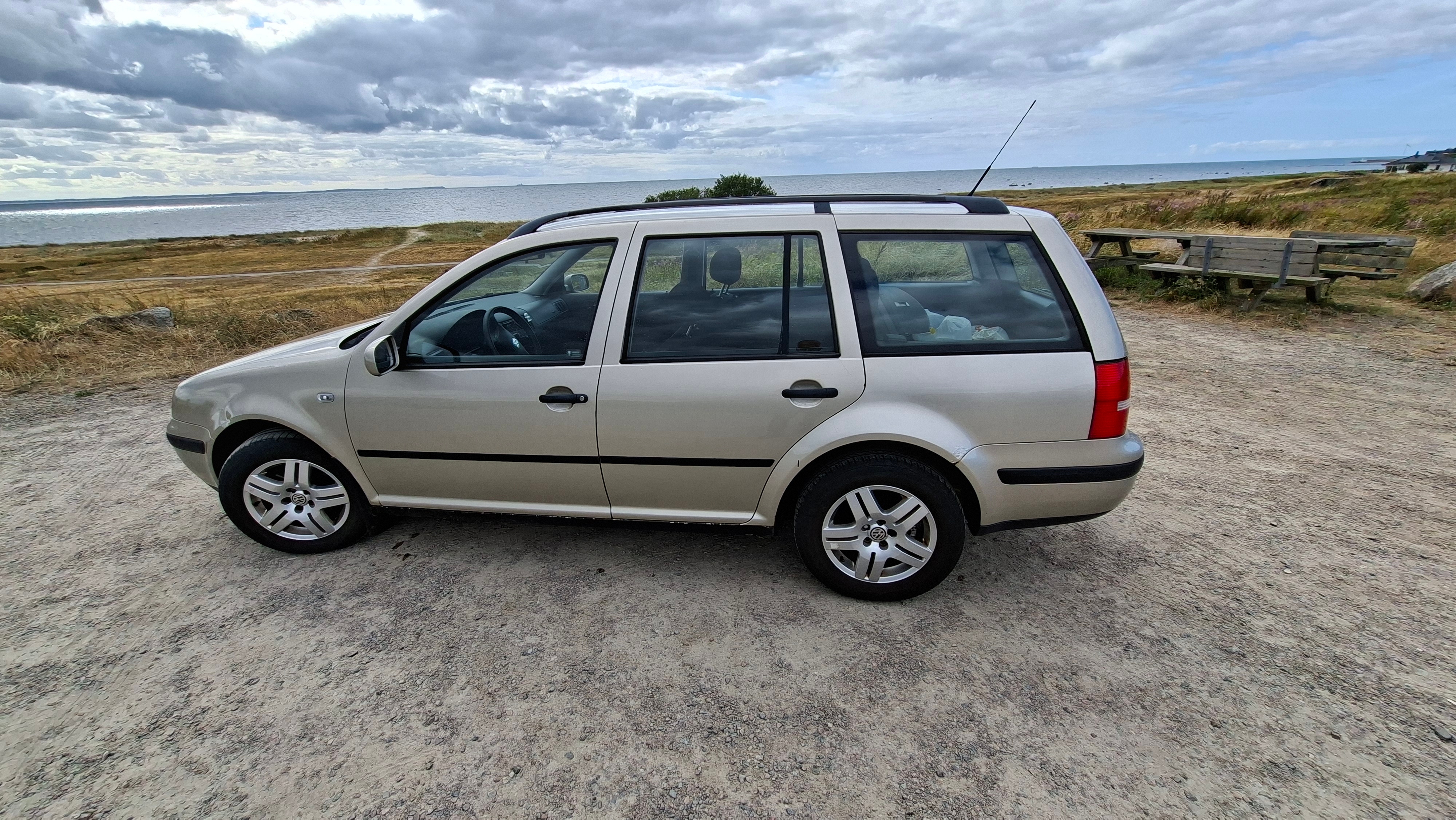 Volkswagen Golf IV Variant 1.6 Manuell 2005, bild 3/10