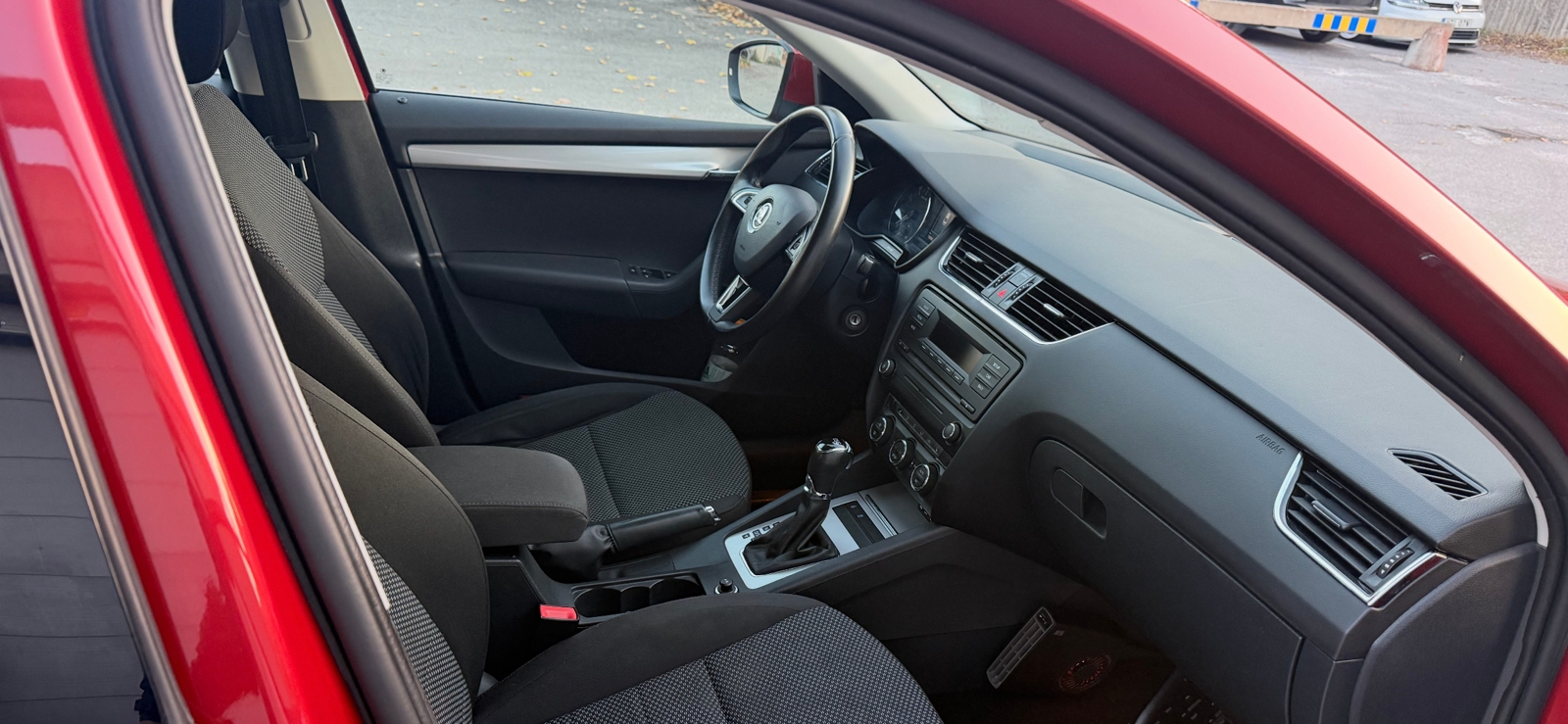Skoda Octavia 1.4 TSI DSG Sekventiell 2014, bild 5/7