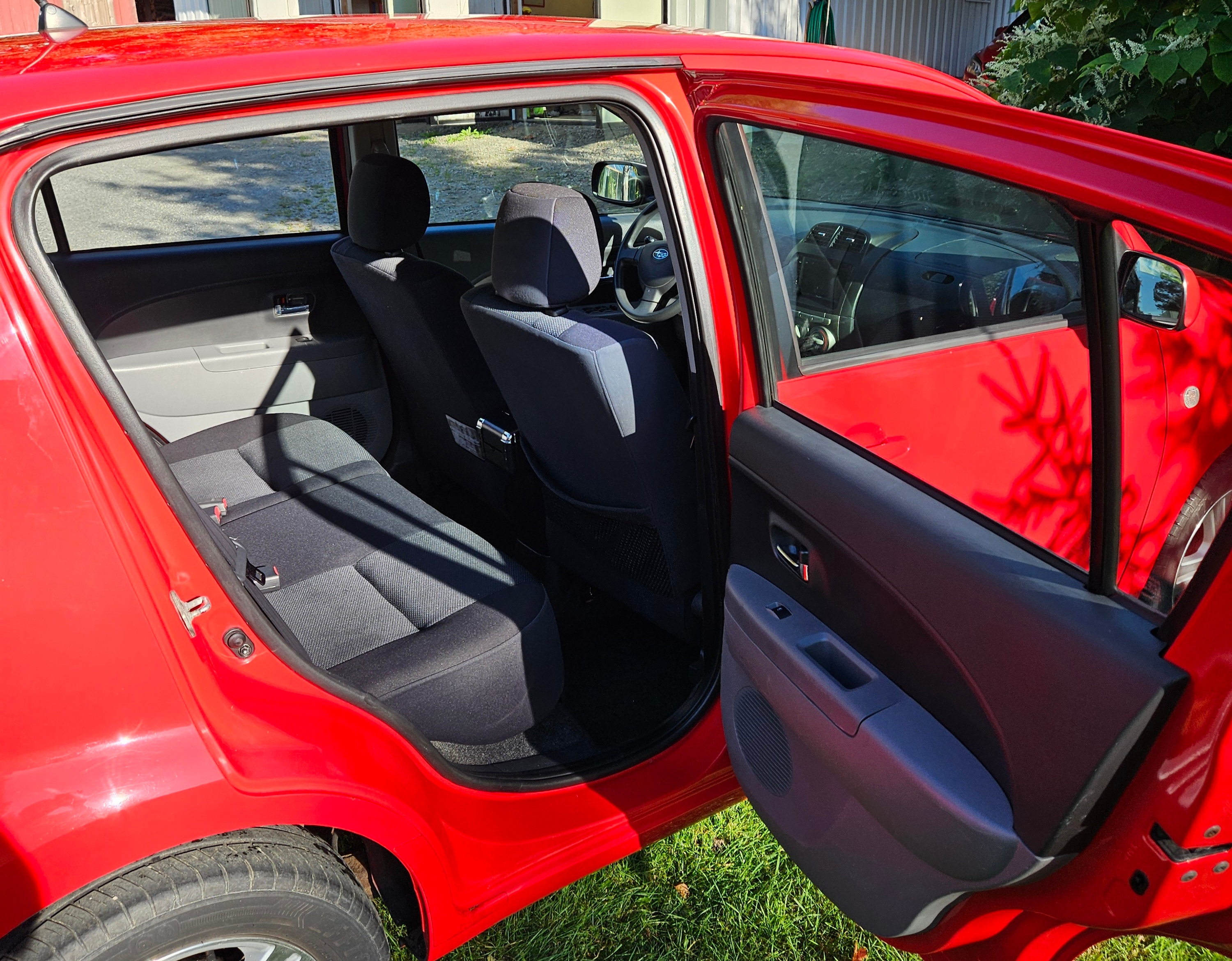Subaru Justy 1.0 DVVT Manuell 2008, bild 5/8
