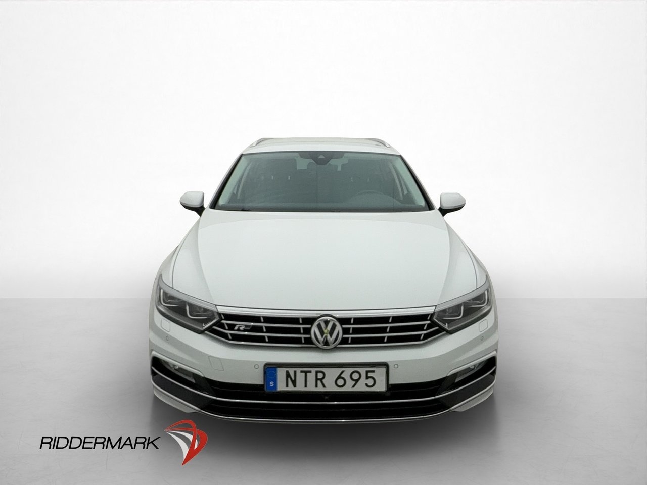 Volkswagen Passat 2018, bild 2/32