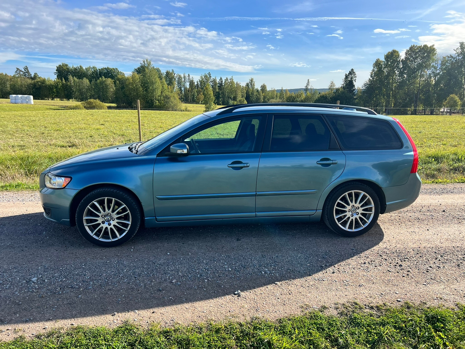 Volvo V50 2.4i Manuell 2008, bild 2/10