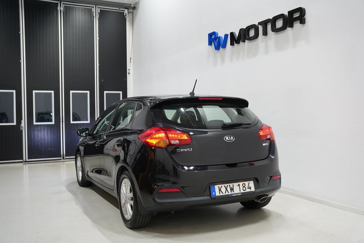 Kia Ceed 2015, photo 4/10