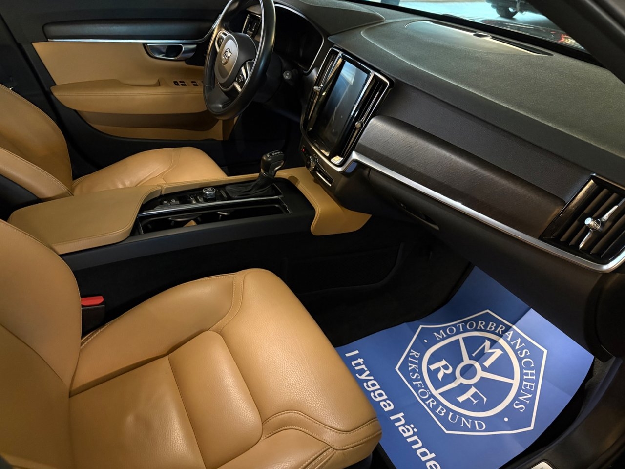 Volvo V90 Cross Country 2018, photo 6/7