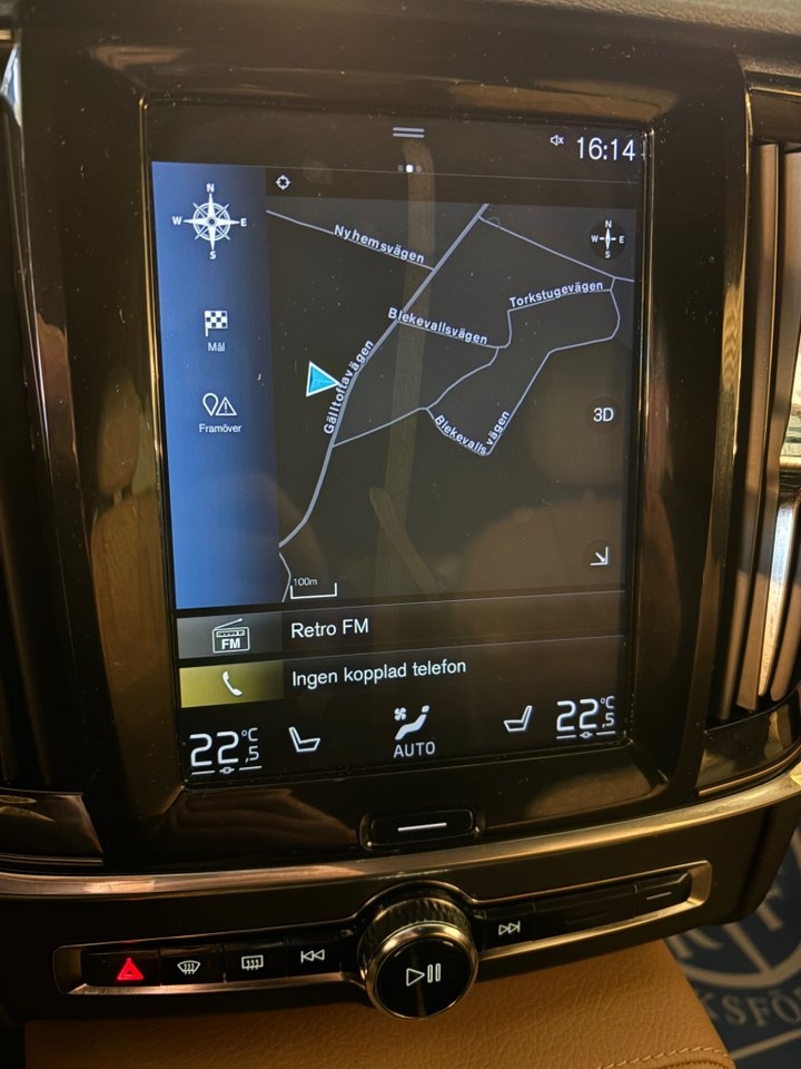 Volvo V90 Cross Country 2018, photo 7/7