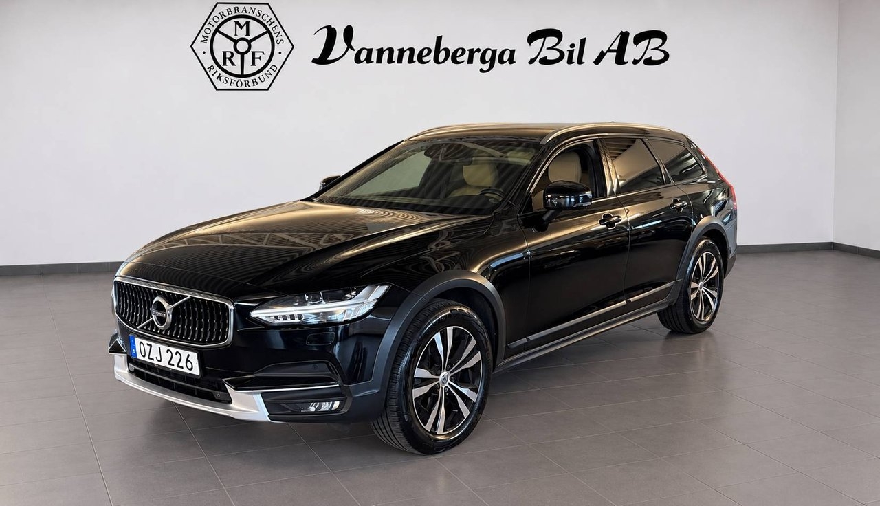 Volvo V90 Cross Country 2018, photo 3/7