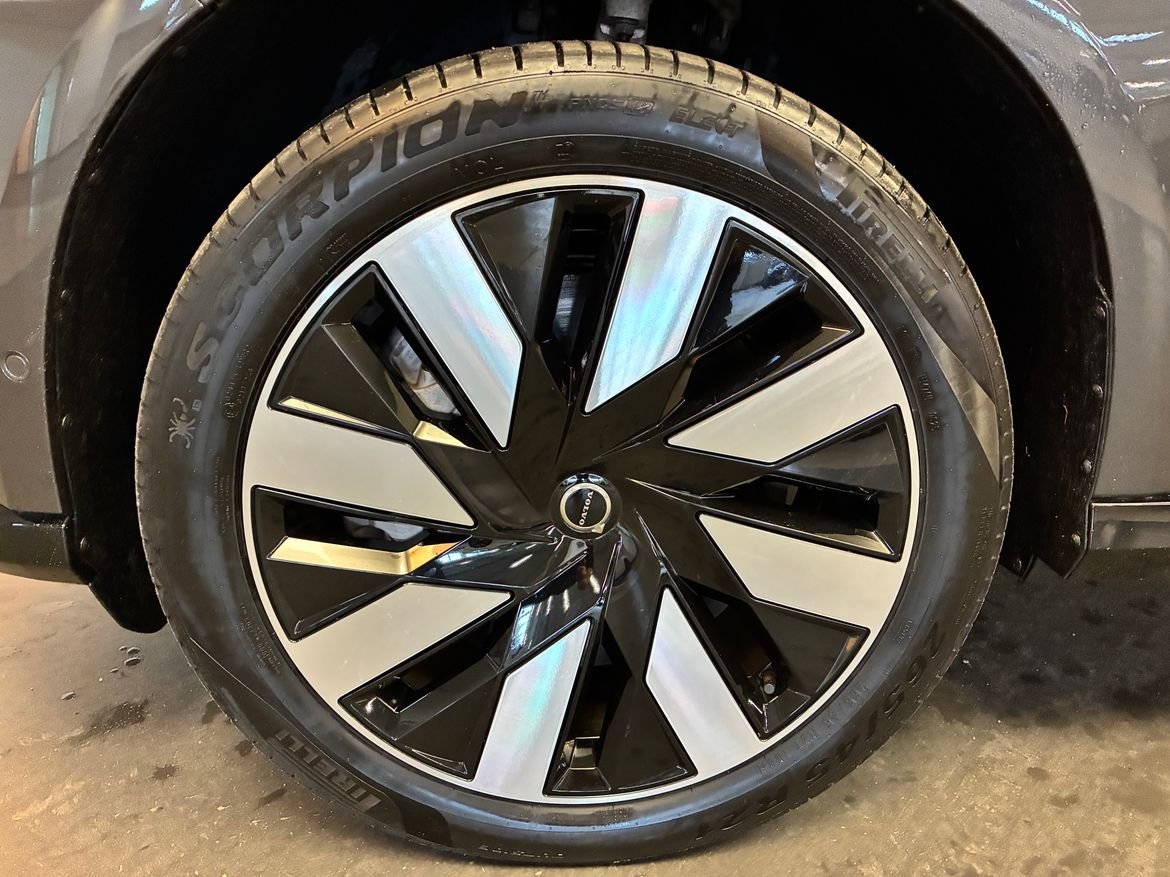 Volvo EX90 Twin Motor Plus 7-sätes 2025, bild 5/10