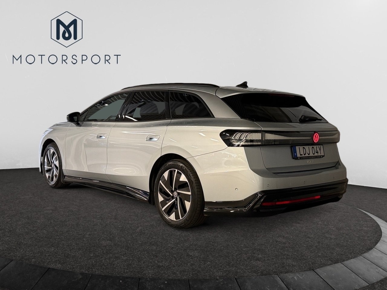 Volkswagen ID.7 Pro Tourer Drag 2025, bild 6/10