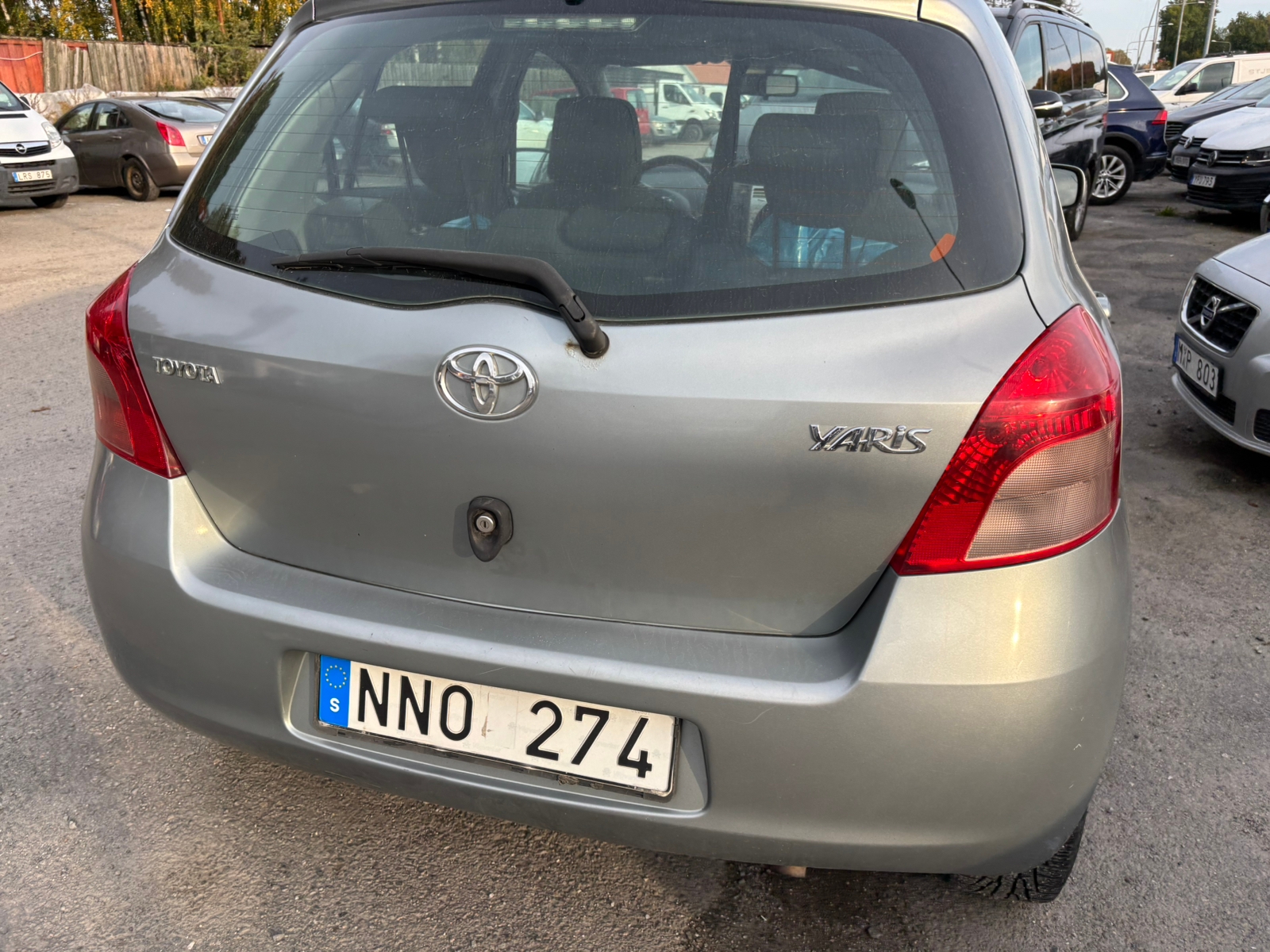 Toyota Yaris 5-dörrar 1.3 VVT-i Manuell 2006, bild 4/10