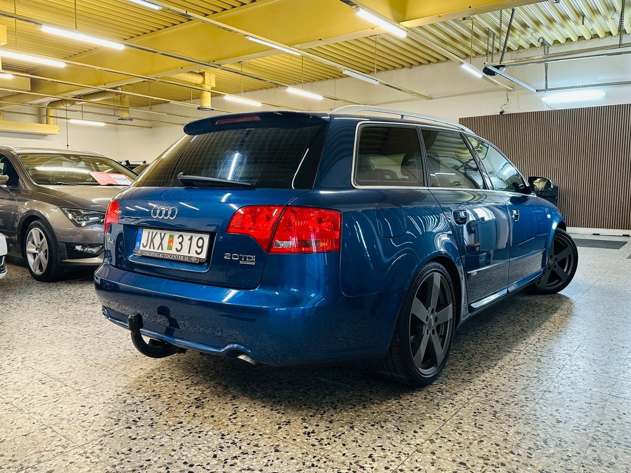 Audi A4 2008, bild 2/10