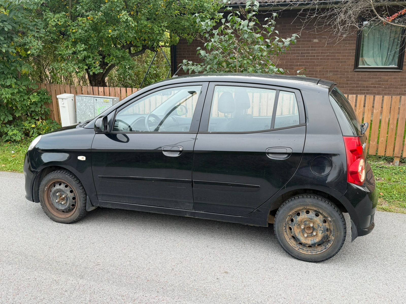 Kia Picanto 1.1 Manuell 2011, bild 2/10