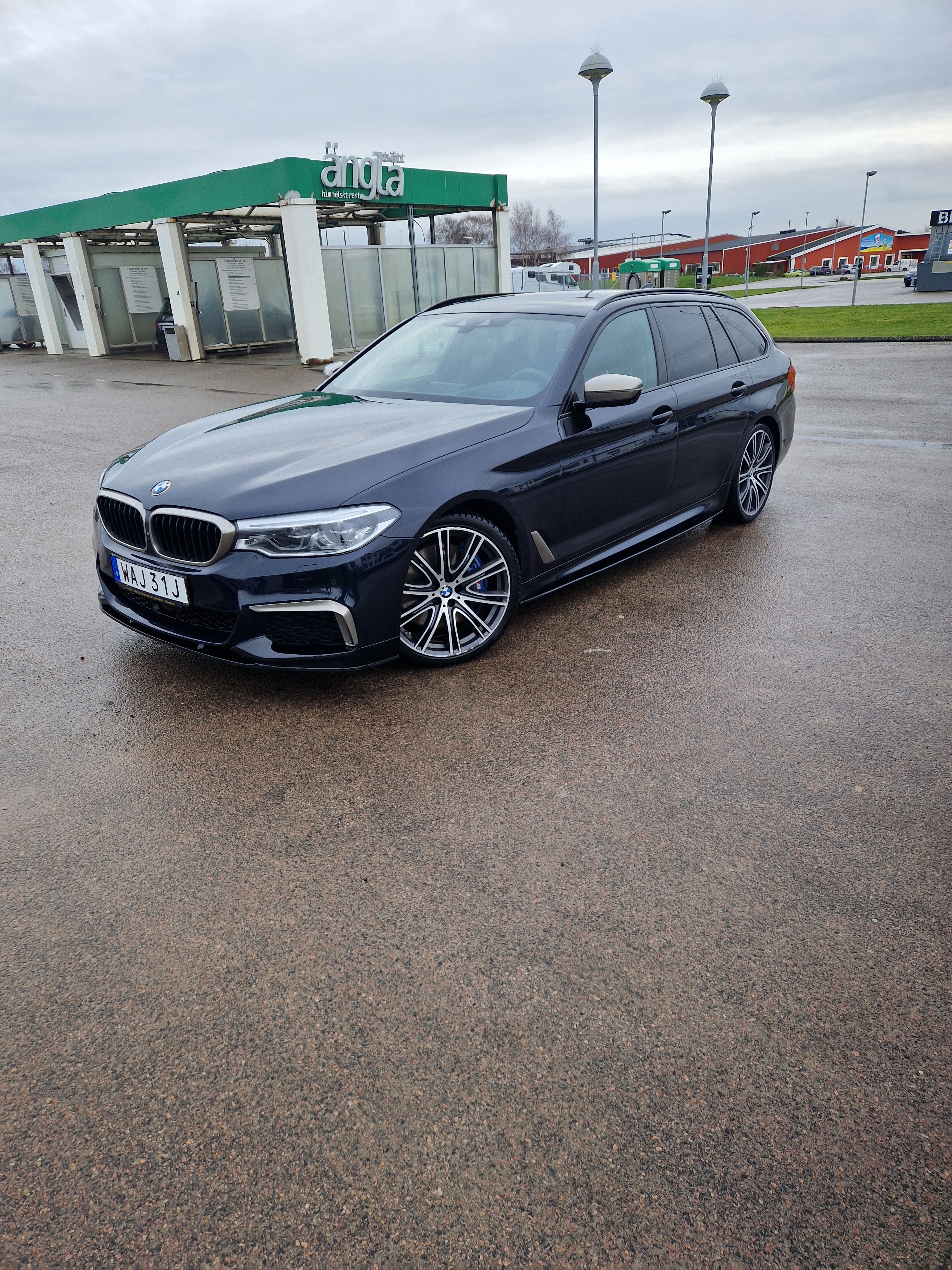 BMW M550d xDrive Touring Steptronic 2020, photo 2/10