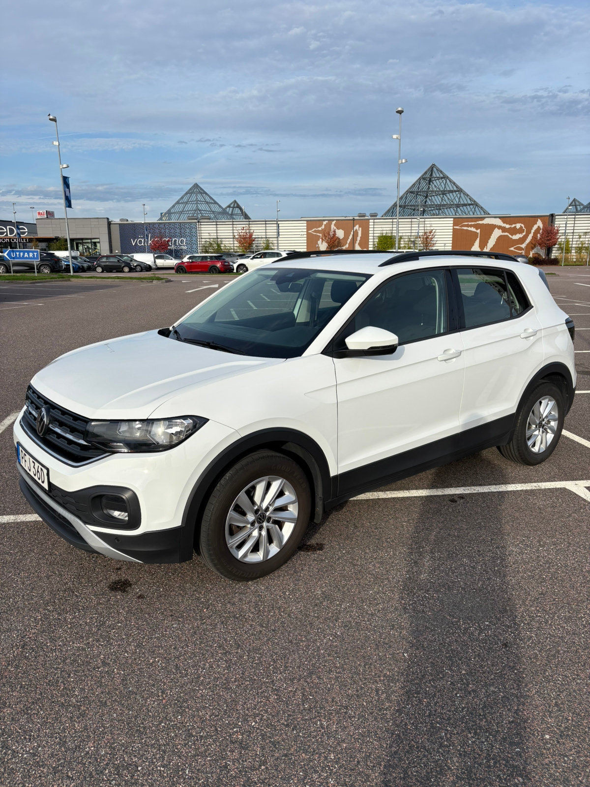 Volkswagen T-Cross 1.0 TSI OPF Manuell 2022, bild 2/10