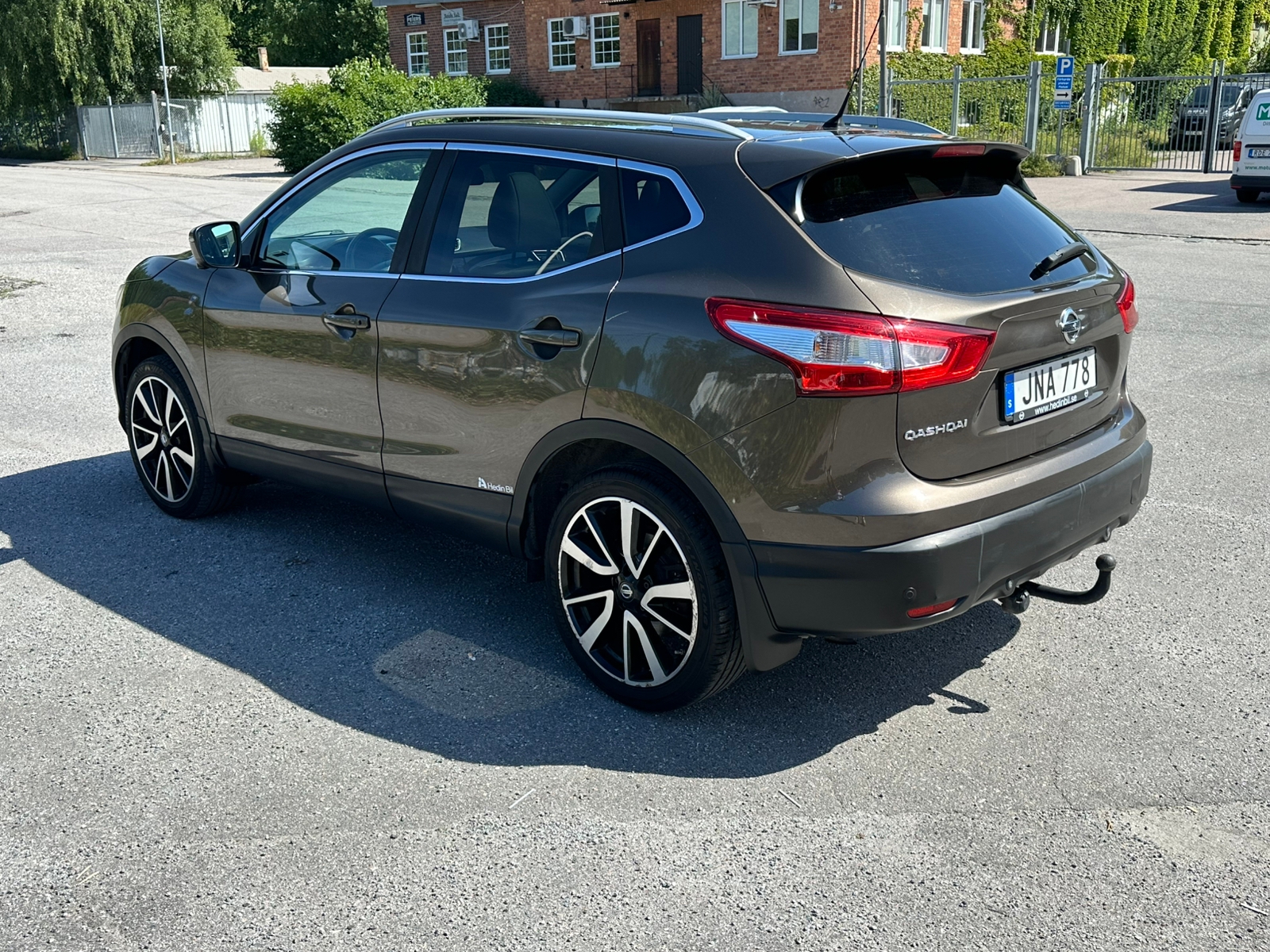 Nissan Qashqai 1.2 DIG-T 2017, photo 4/9